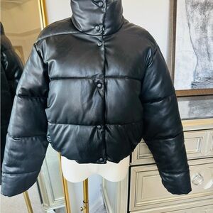 Zara Women's Black Puffer Coat